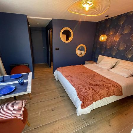 サン・マロ Nuit Bleutee Bed & Breakfast エクステリア 写真